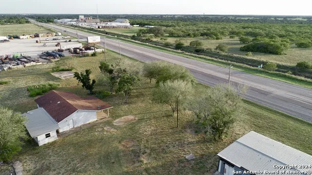 3768 Highway 281 Pleasanton, TX 78064